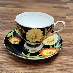 Vintage Tuscan Fine English Bone China Tea Cup & Saucer Made in England 🇬🇧